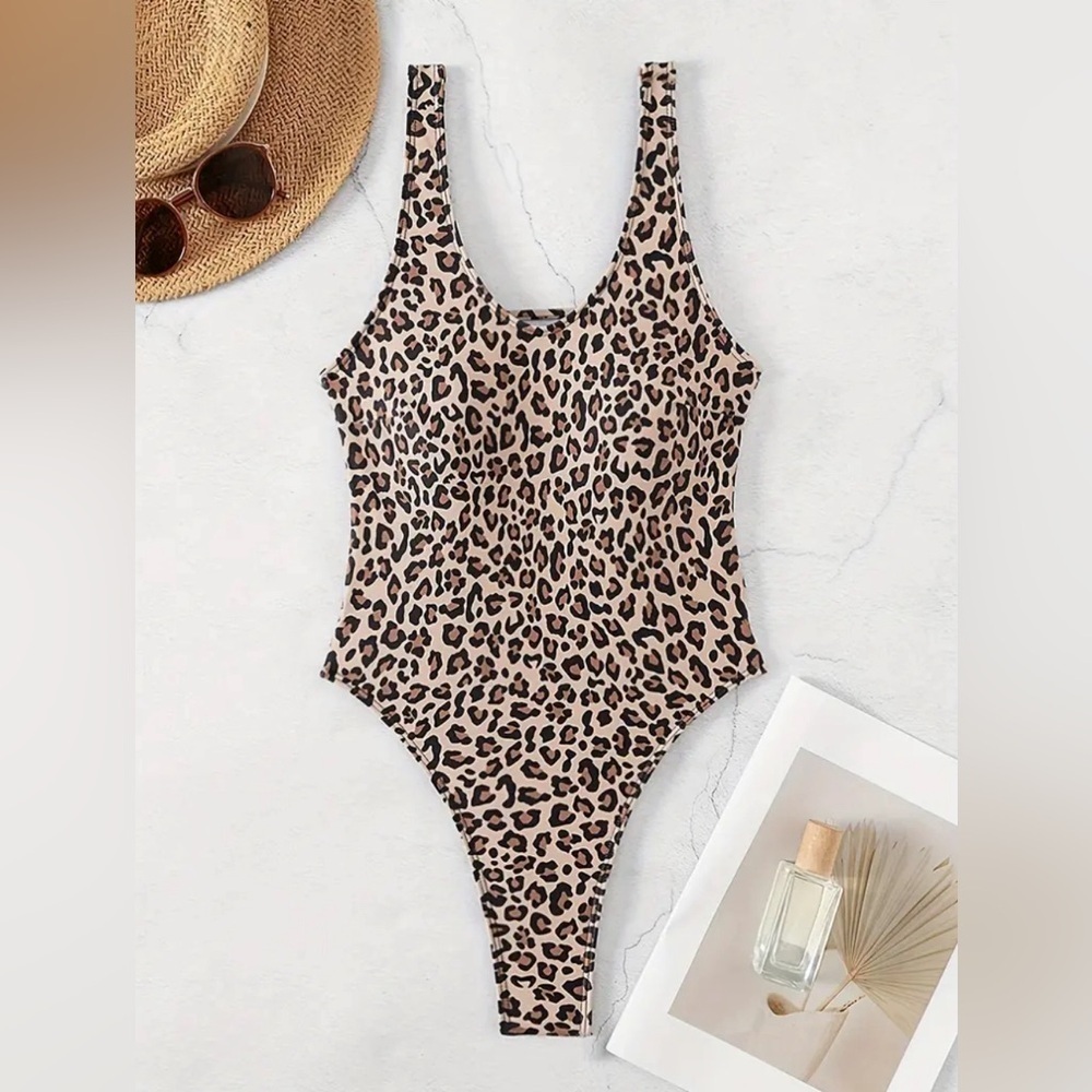 Removable Padding Leopard Monokini - Picture 3 of 7